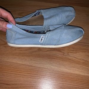 Light Blue Toms